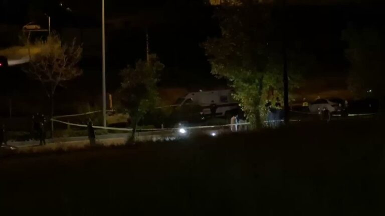 ankarada-uygulama-noktasinda-polise-silahli-saldiri-bir-polis-memuru-sehit-oldu-G4Qyg7EQ